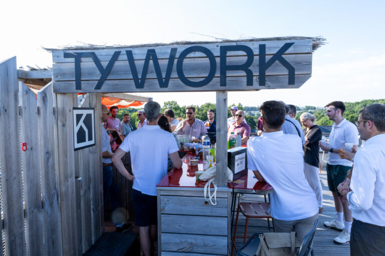 L&rsquo;IA en plein air : ce qu&rsquo;on retient de l&rsquo;afterwork ADN Ouest
